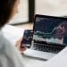 Is Taking out Lån Til Aksjer (Loans for Shares) a Good Strategy?