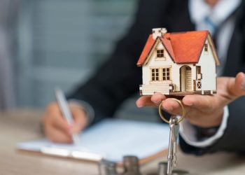 How Properties Buyers in Portugal Are Making a Difference in Their Community