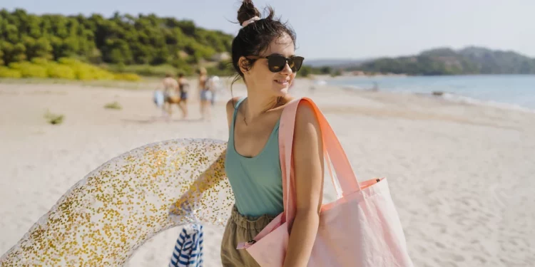 Beach Day Essentials: What to Pack in Your Beach Bag