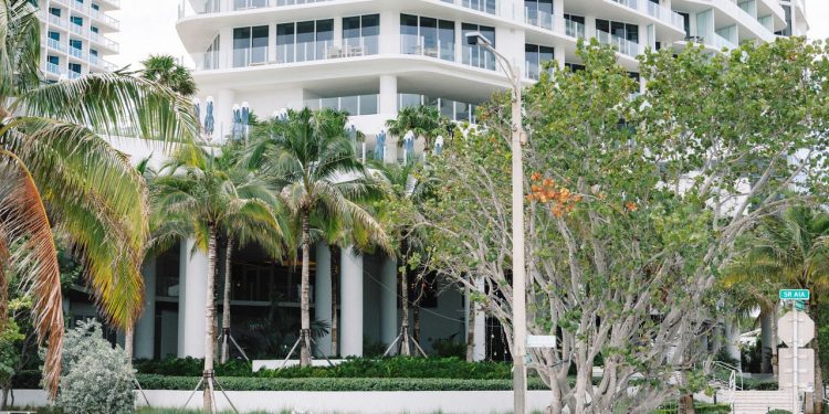 5 Effective Strategies to Market Your Fort Lauderdale Home in 2024
