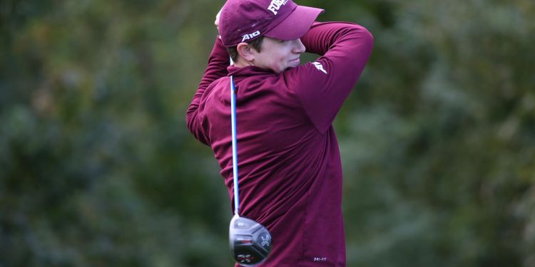 Golf Ends Fall Season on Dull Note