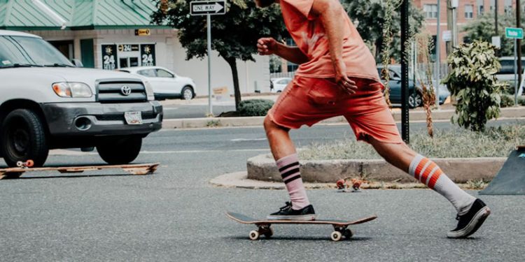 Fun Outdoor Activity: A Comprehensive Guide to Riding Skateboard