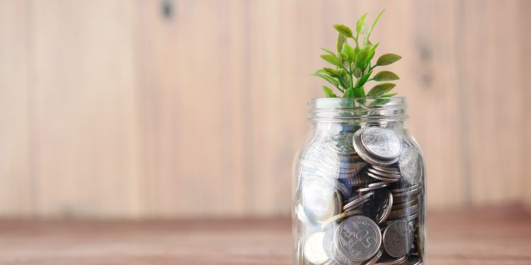 How and Where to Start Investing Online in 2024?