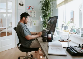 How to Creatively Incorporate a Standing Desk into Your Home Office Setup