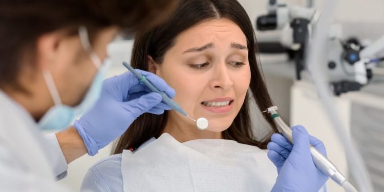 How to Deal with Fear of The Dentist?