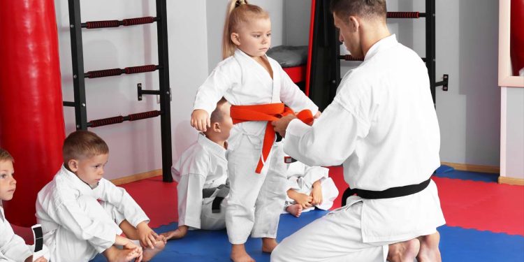 How to Tie Martial Arts Belt