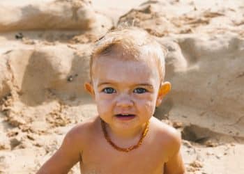 Safety Tips for Using Amber Teething Necklaces