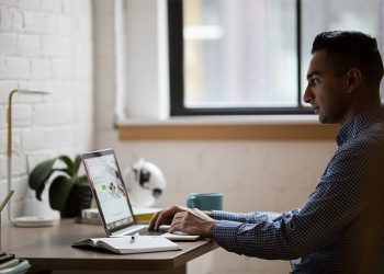 The Benefits of Using an Online Brochure Maker for Your Marketing Campaign