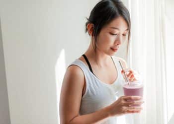 The Liquid Revolution: How Meal Replacement Shakes are Changing Our Approach to Health