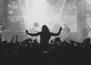 Bringing The Concert Experience Home: Virtual Concerts You Can't Miss