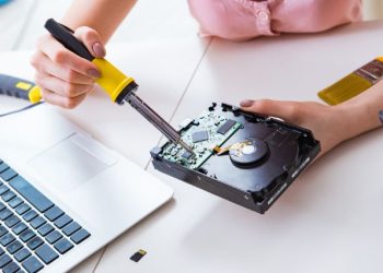 When Disaster Strikes: Your Guide to Choosing a Canadian Data Recovery Company
