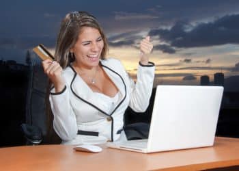 The Pros and Cons of Gambling Online