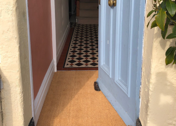 Front doors are the reflection of the home. Here's a guide to help you find the perfect doormat for your home.