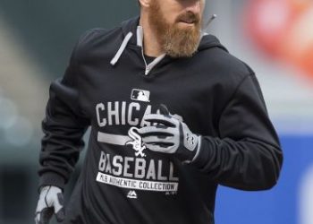 A change in the White Sox clubhouse rules led to Adam LaRoche’s early retirement. (Courtesy of Wikimedia)