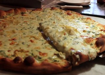 Dining Out: Artichoke Basille Pizza