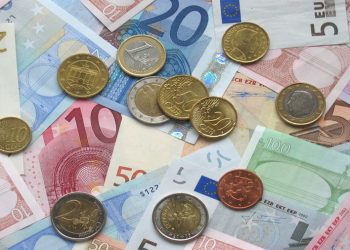 How to Use Technology to Make Money in Italy