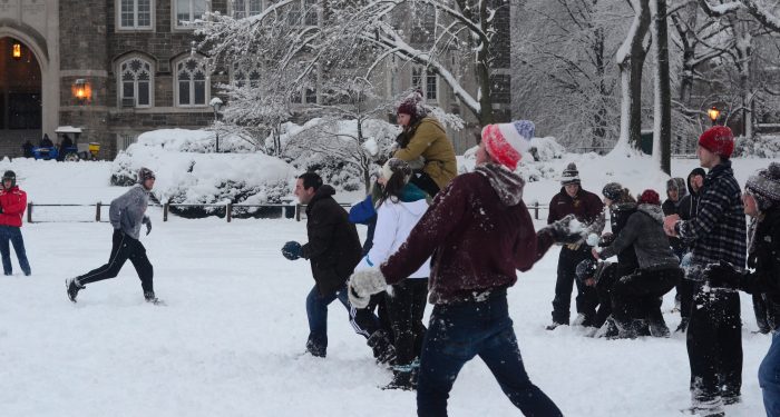 Students Flock To Eddie’s on Snow Day