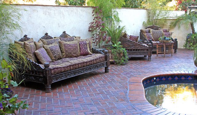 7 Sturdy Materials to Choose From for Your Outdoor Furniture