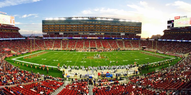 How to Enjoy the Super Bowl as a College Student