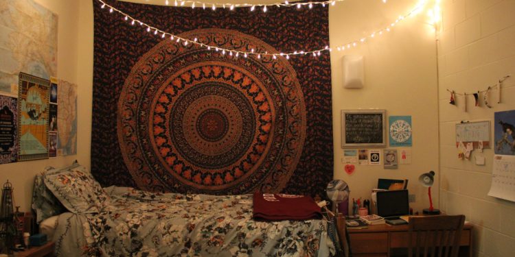 Sprucing Up Your Dorm Room for Spring