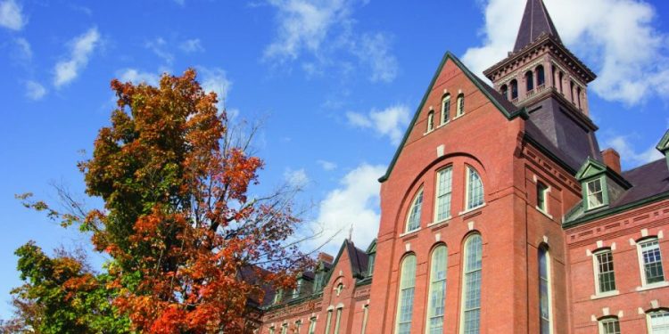 Faculty, Admin Remain at Impasse