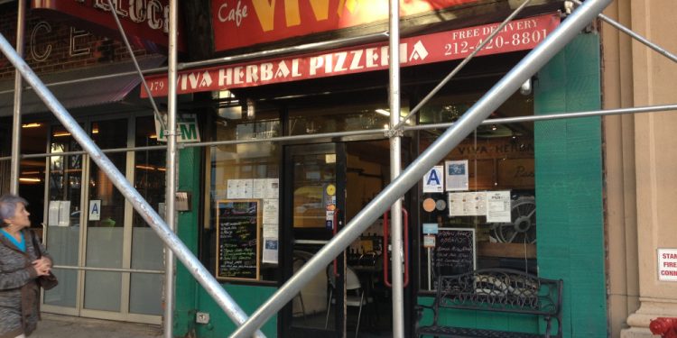 Dining Out: Viva Herbals Pizza