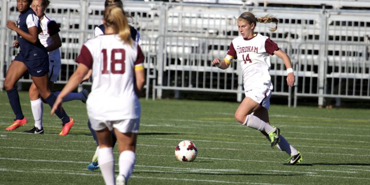 Women’s Soccer Drops Three on the Road