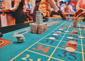 Casino At Home: Ideas To Make Your Own Casino Room At Home To Have Fun With Your