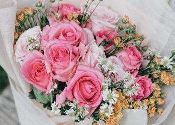 DIY Floral Gifts: Tips and Tricks for Making Handcrafted Bouquets