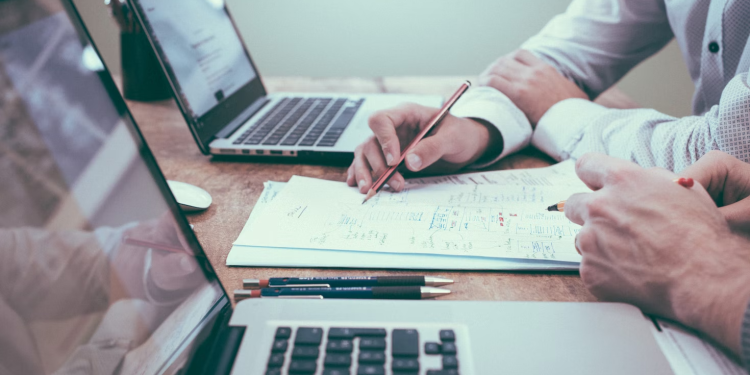 How to Ensure Your Job Search Success With a Professional Resume Writer from SkillHub