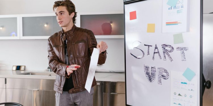 7 Financial Mistakes That Will Destroy Your Startup