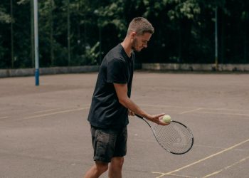 Sporting Nostalgia: Exploring the World of Vintage Sports Clothing