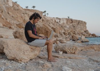 Globetrotting For Capitalists - Understanding Digital Nomadism