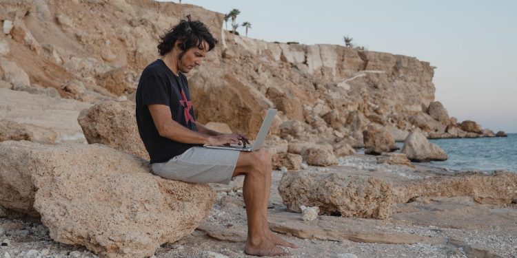 Globetrotting For Capitalists - Understanding Digital Nomadism