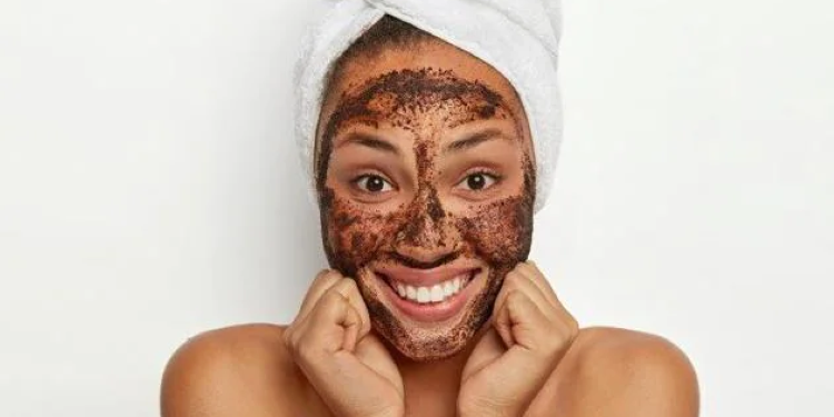A Holistic Approach to Wrinkle Prevention: Embracing Natural Methods