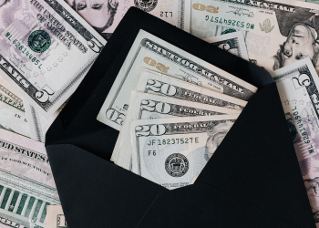 Safe Bets: A Guide to Managing Your Finances While Playing Online Casino Games