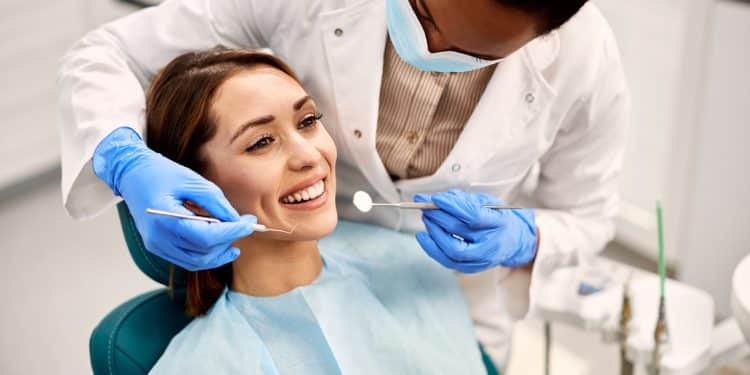 Discover Denver's best dental clinics for immediate full dentures. Expert, quick, and quality denture services in the Mile High City.