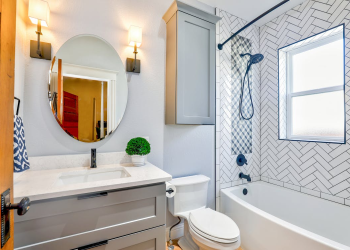 Top 12 Tips for Remodeling a Small Bathroom