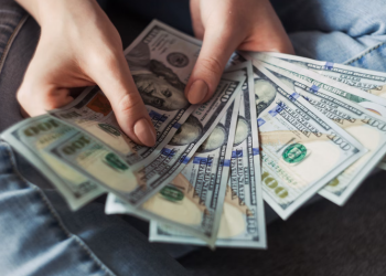 How can a Guarantor Help You Avail a Loan?